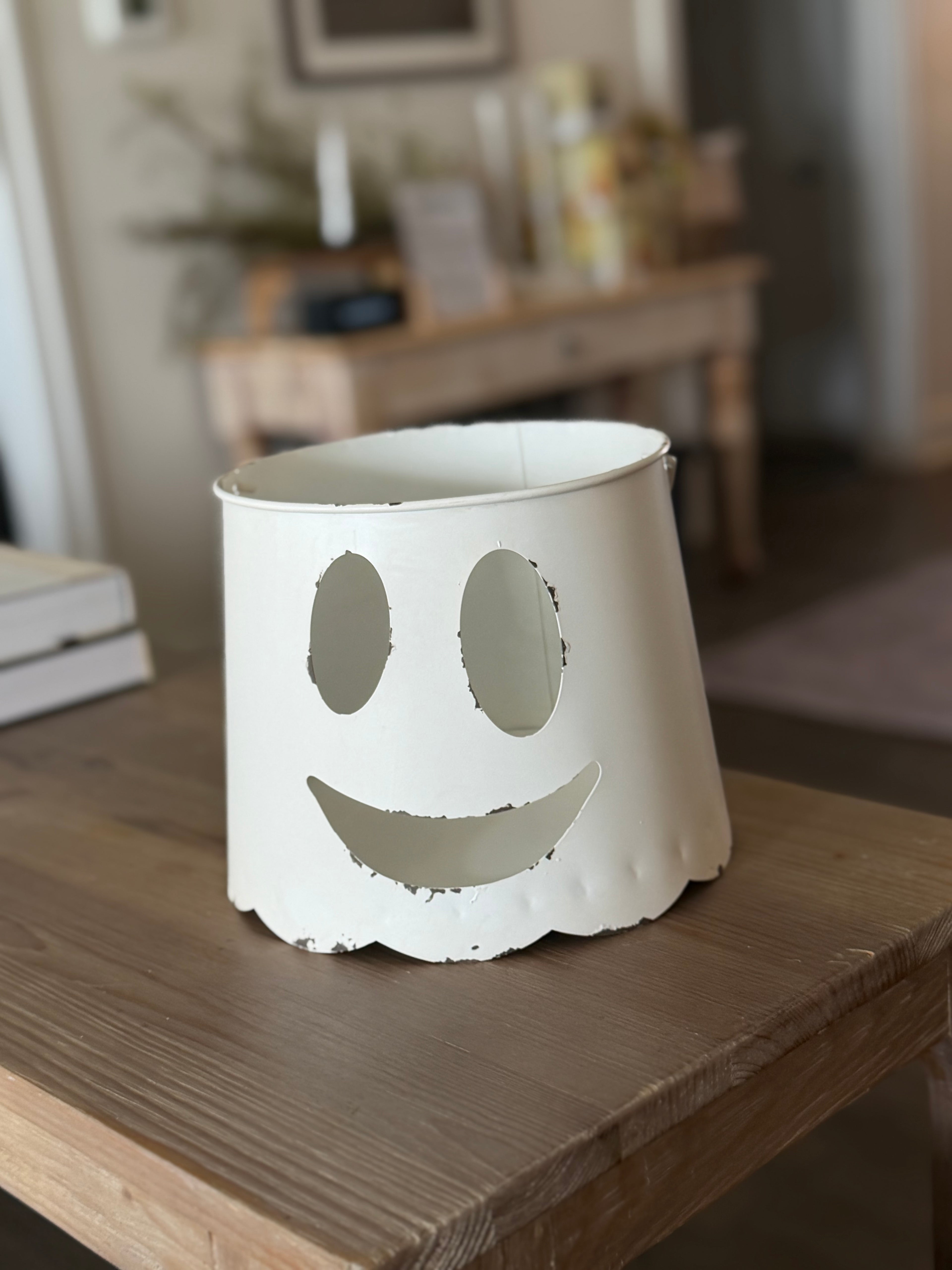 Ghost Bucket 6.5x8in