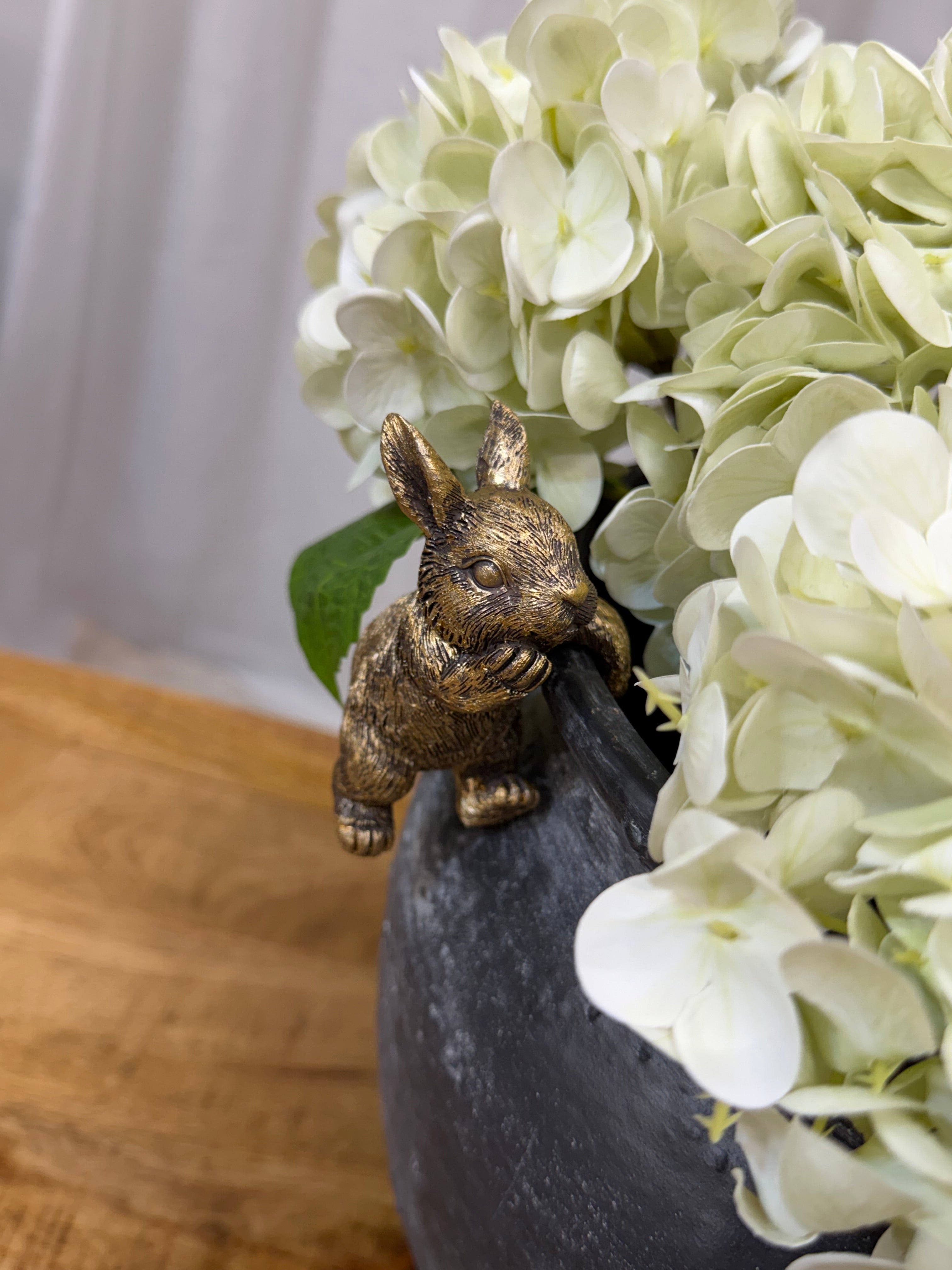 Polyresin Rabbit Pot Hanger
