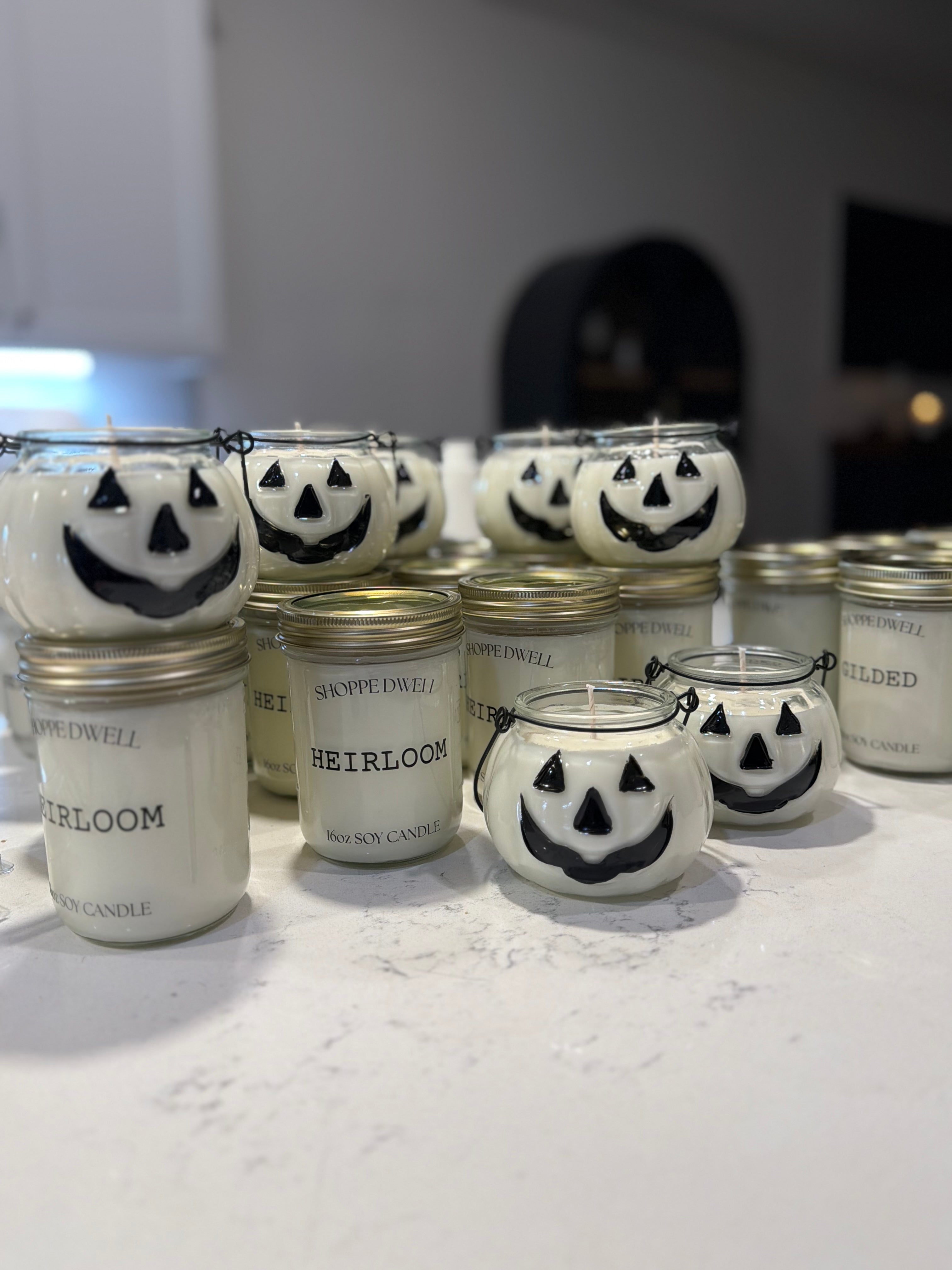 13 oz Jack O Lantern Candle