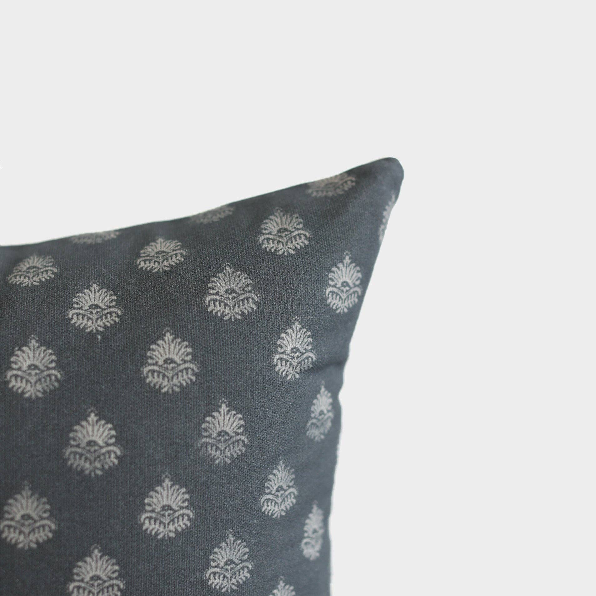 Clay Vintage Style Pillow Cover in Blue 22"