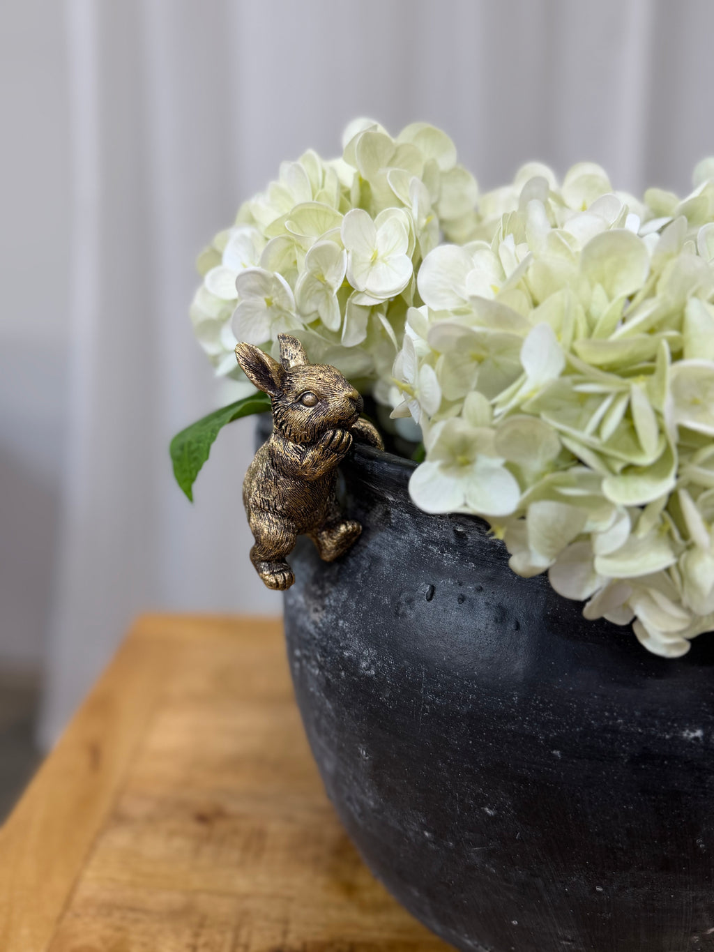 Polyresin Rabbit Pot Hanger