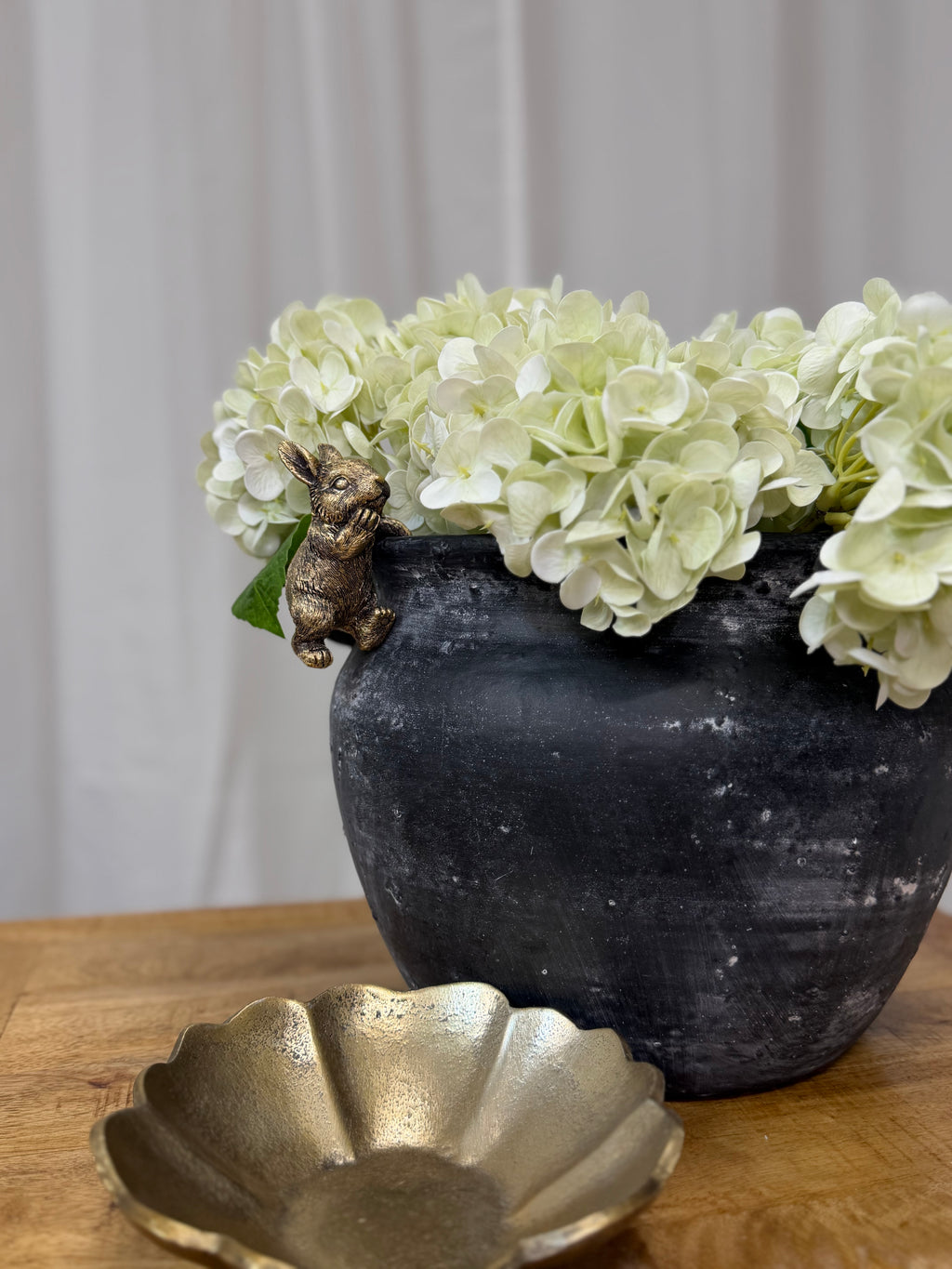Polyresin Rabbit Pot Hanger