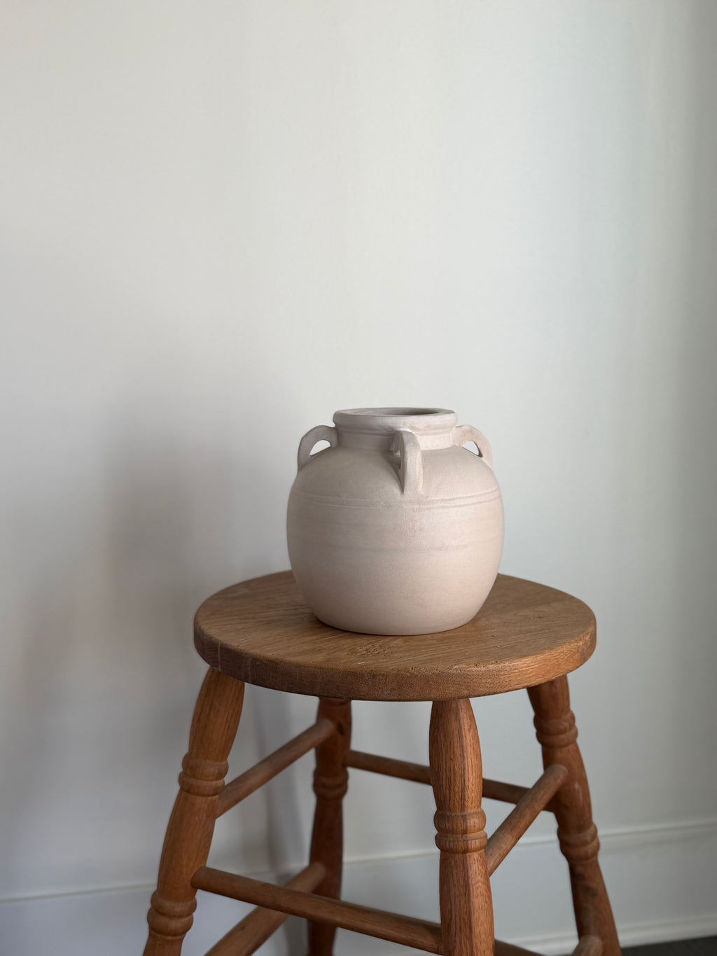 Cordoba Medium Vase, Cream