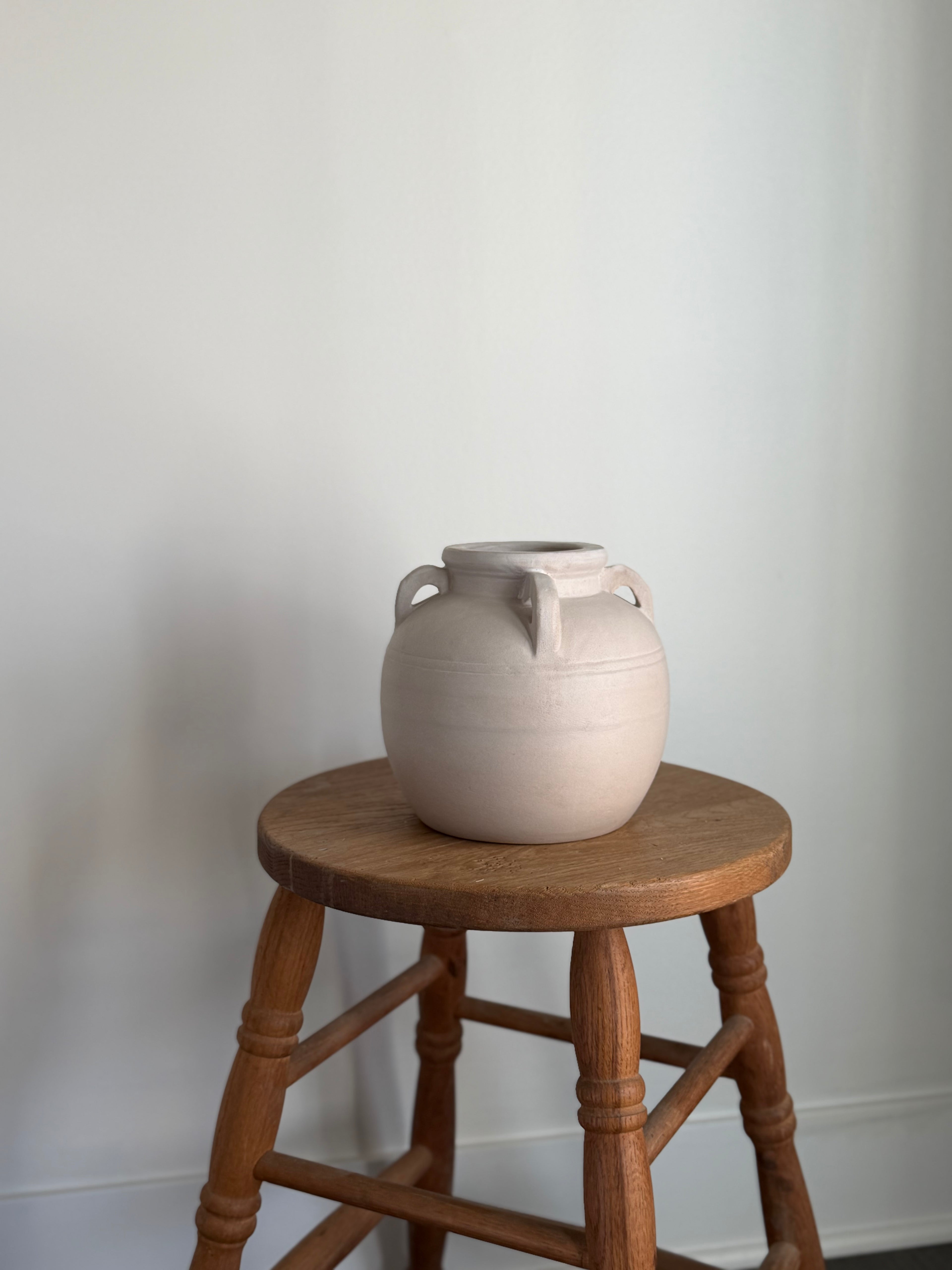 Cordoba Medium Vase, Cream