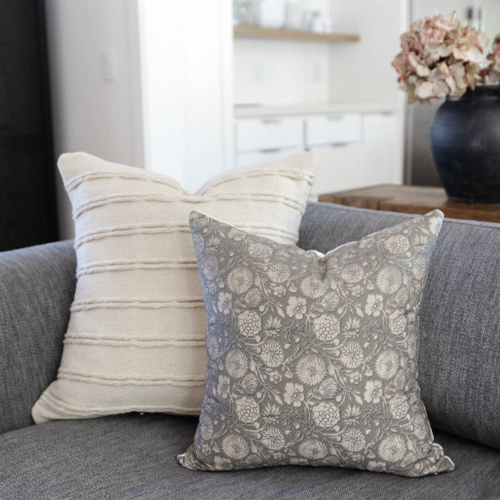 Gracie Pillow Cover 22”