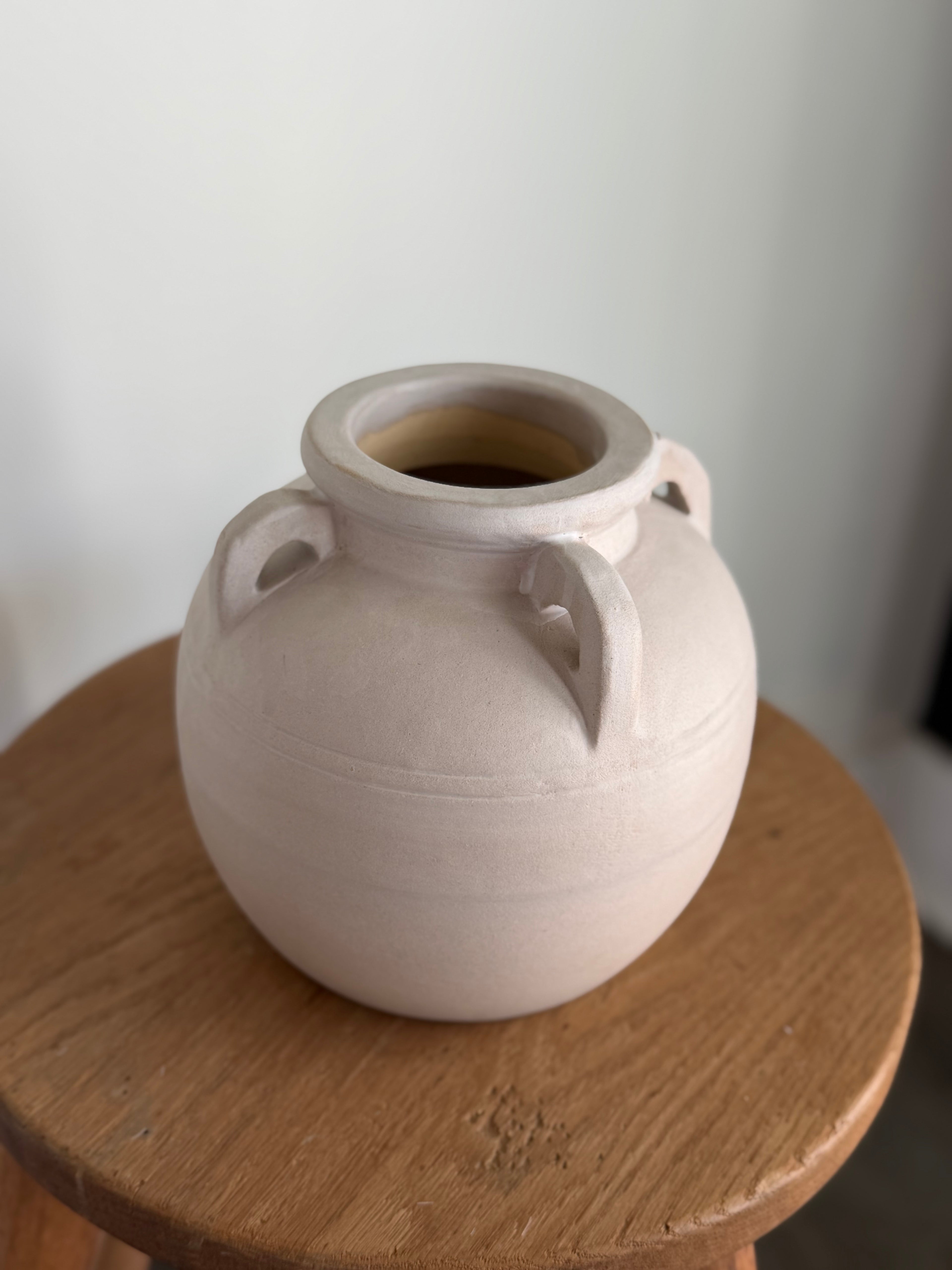 Cordoba Medium Vase, Cream