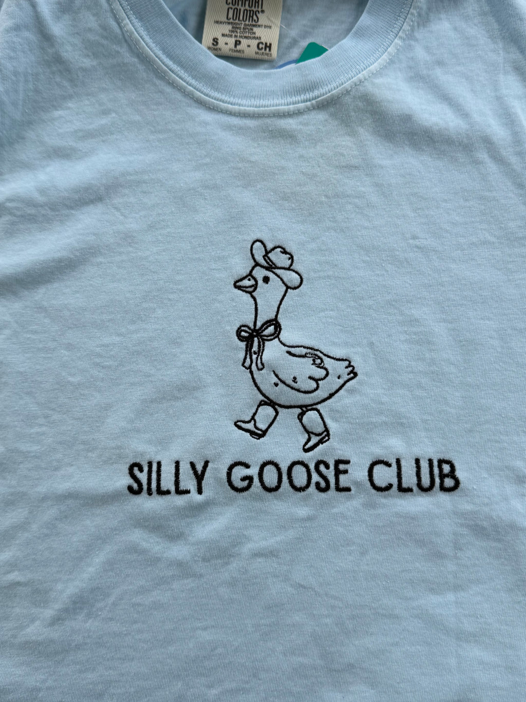 Silly Goose Club Cropped Tee