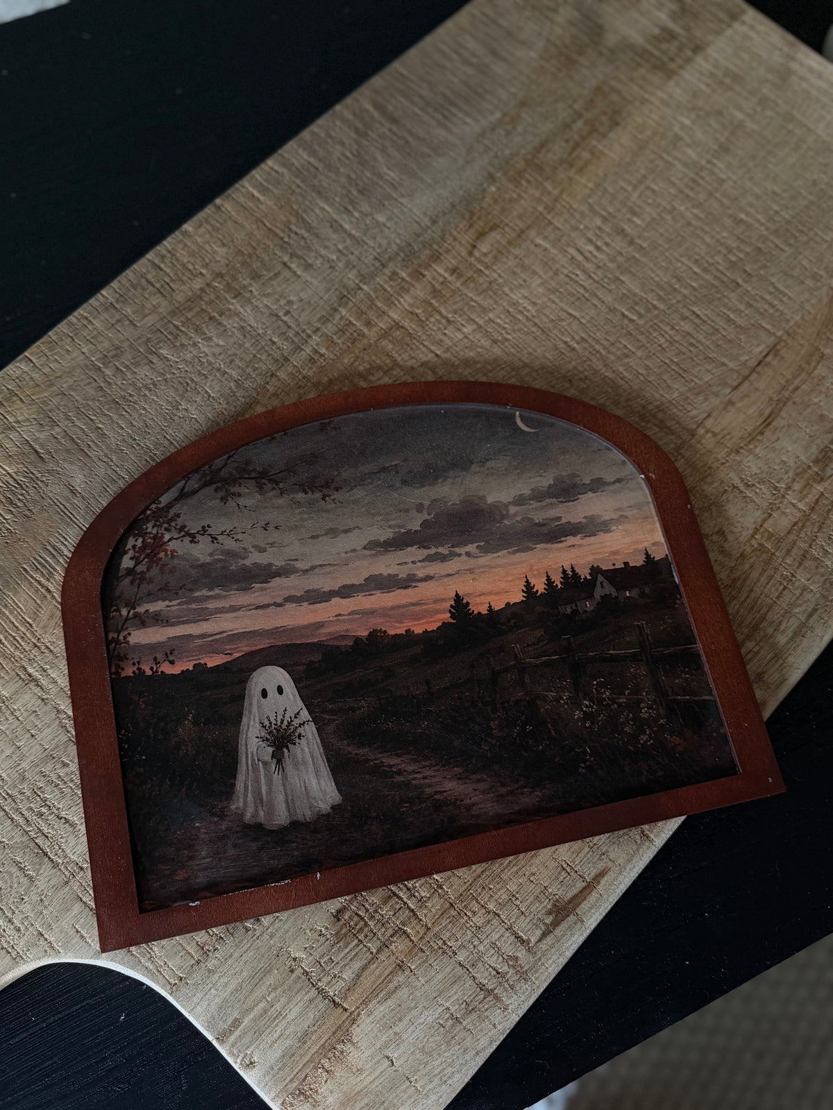 Ghost Arched Frame 8.5x11
