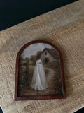 Little Ghost Medium Arched Frame 5x7