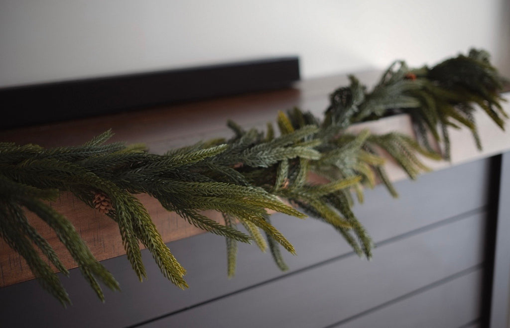 Soft Touch Short Needle Pine Garland, 5ft