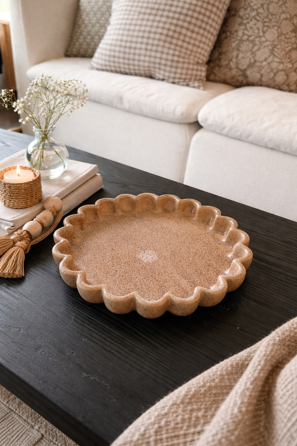 Ceramic Scallop Dish 9.6”