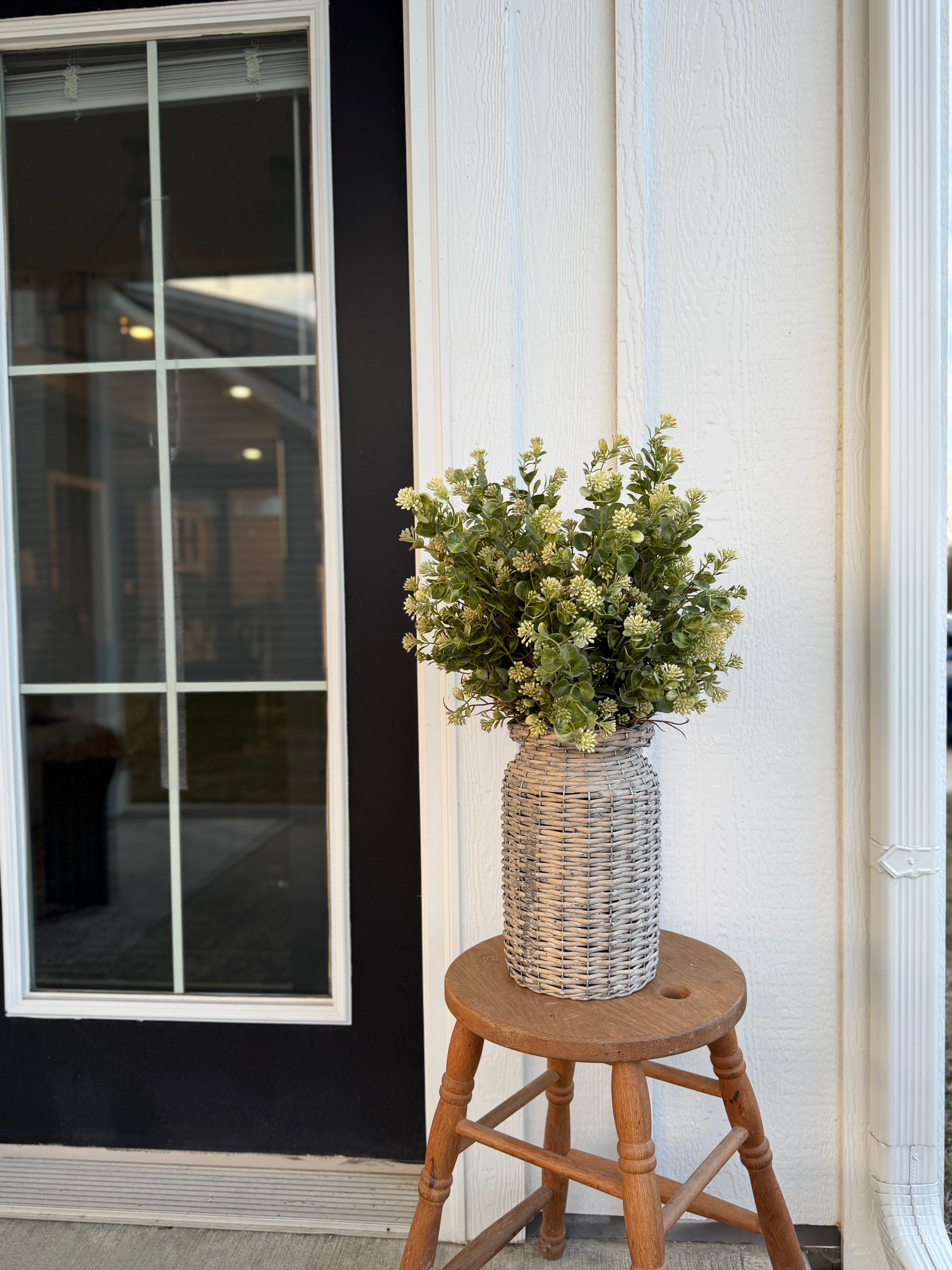 Willow Cottage Vase