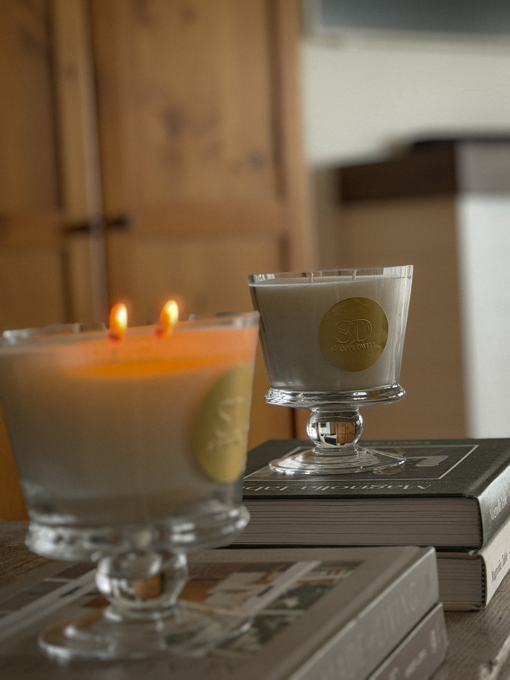 The Alabaster Candle, Gold Label in The Jade Room Fragrance