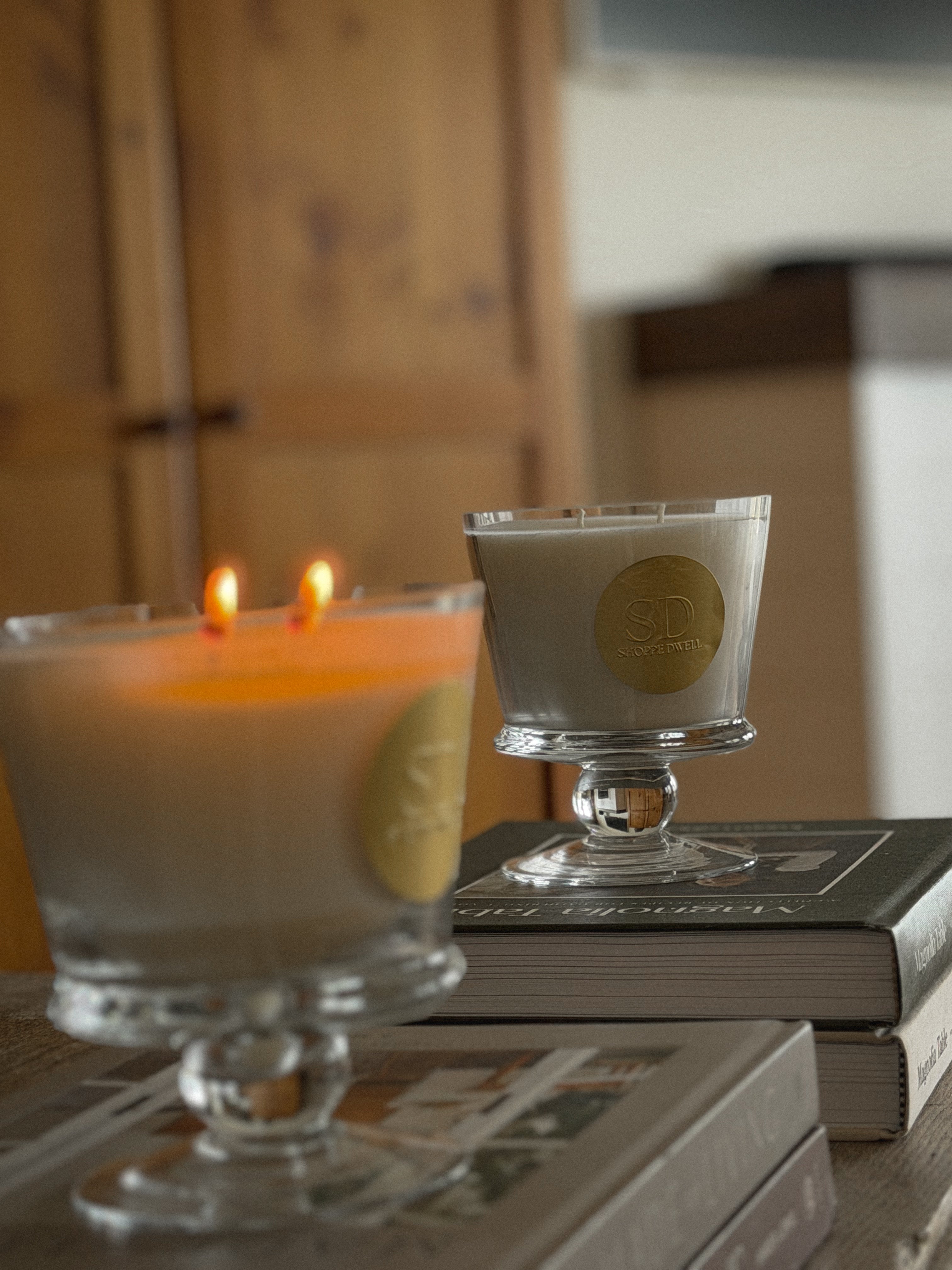 The Alabaster Candle, Gold Label in The Jade Room Fragrance