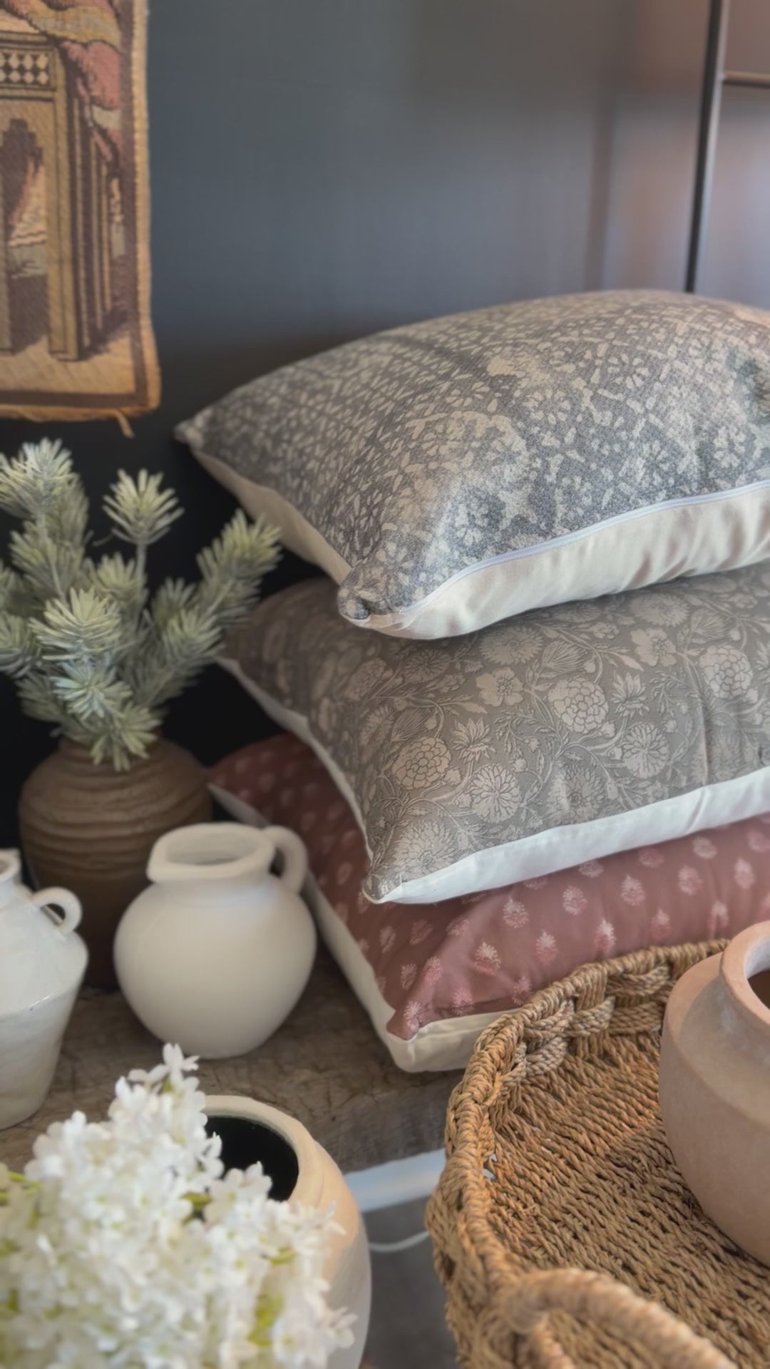 24x24 Pillow Insert